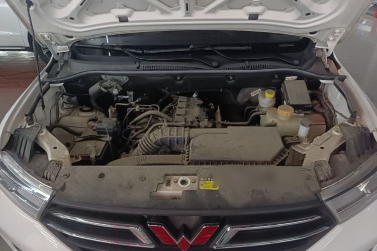 Used Wuling Hongguang 2021 1.5L Revised S Standard Version with Electric Power Steering LAR Engine Bay