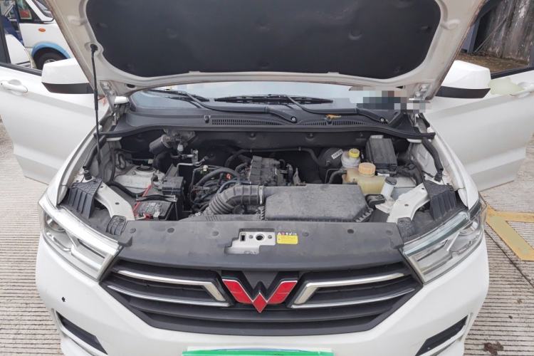 Used Wuling Hongguang 2021 1.5L Facelifted S Comfort Version with Electric Power Steering LAR Engine Bay