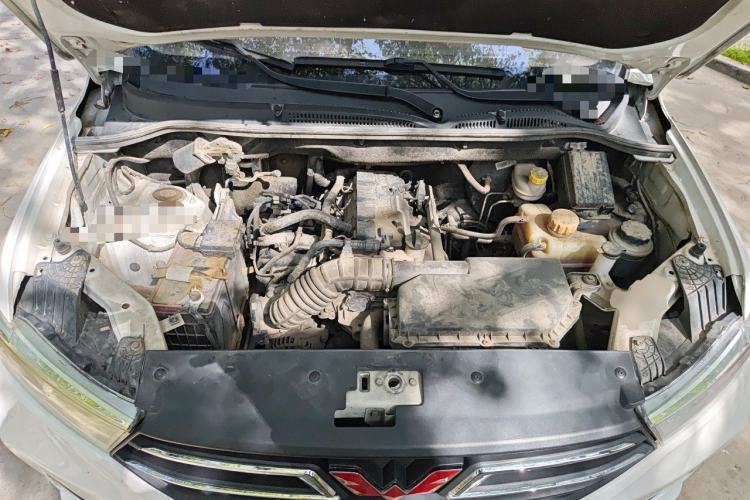 Used Wuling Hongguang 2021 1.5L Revised S Standard Version Hydraulic-Power-Assisted LAR Engine Bay