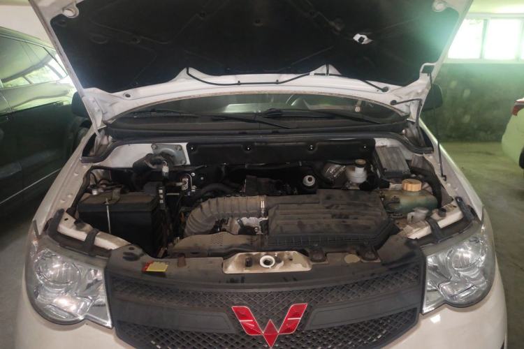 Used Wuling Hongguang 2021 1.5L S Base Version LAR Engine Bay