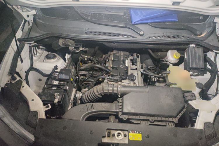 Used Wuling Hongguang 2021 1.5L S Standard Version LAR Engine Bay