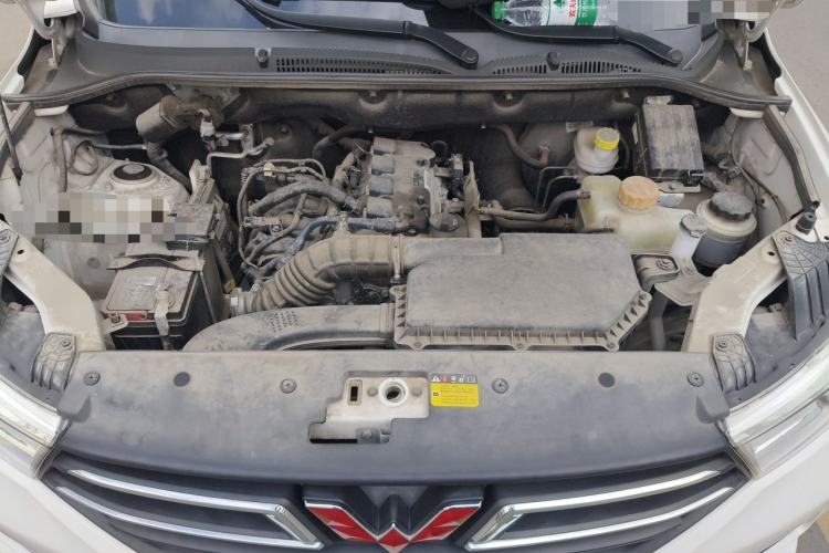 Used Wuling Hongguang 2021 1.5L S Comfort Edition LAR Engine Bay