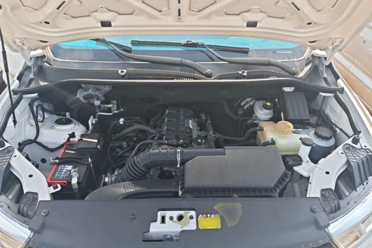 Used Wuling Hongguang 2021 1.5L Revised S Base Version Hydraulic Power Steering LAR Engine Bay