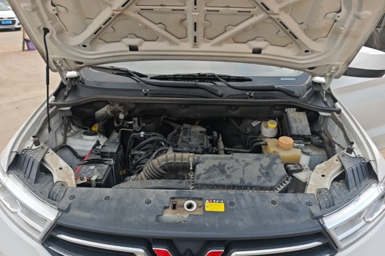 Used Wuling Hongguang 2021 1.5L Revised S Standard Version with Electric Power Steering LAR Engine Bay