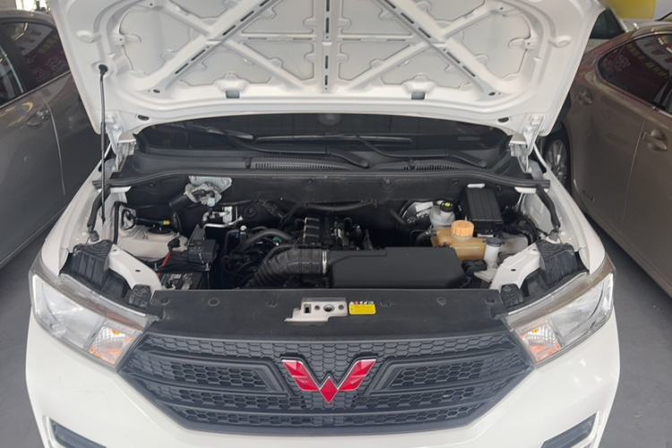 Used Wuling Hongguang 2021 1.5L Revised S Base Version with Electric Power Steering LAR Engine Bay