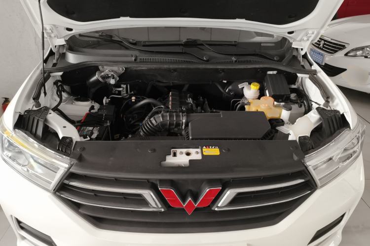 Used Wuling Hongguang 2021 1.5L S Comfort Edition LAR Engine Bay