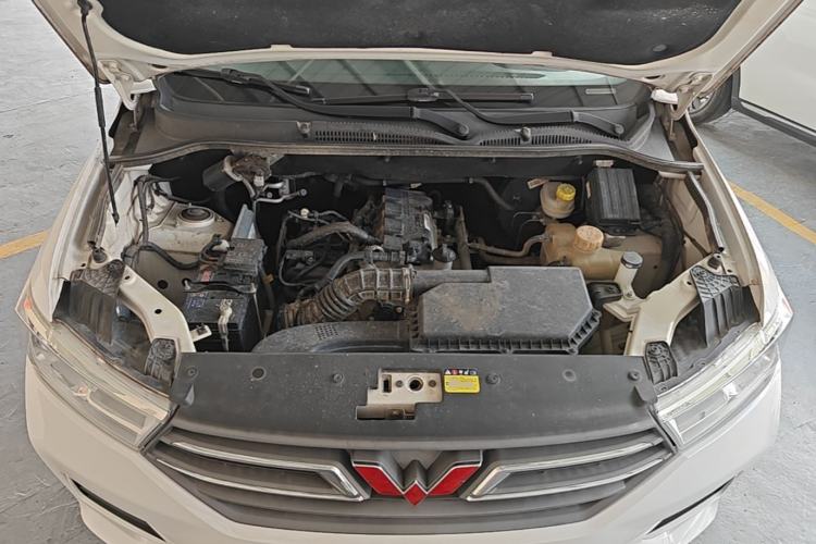 Used Wuling Hongguang 2021 1.5L S Comfort Edition LAR Engine Bay
