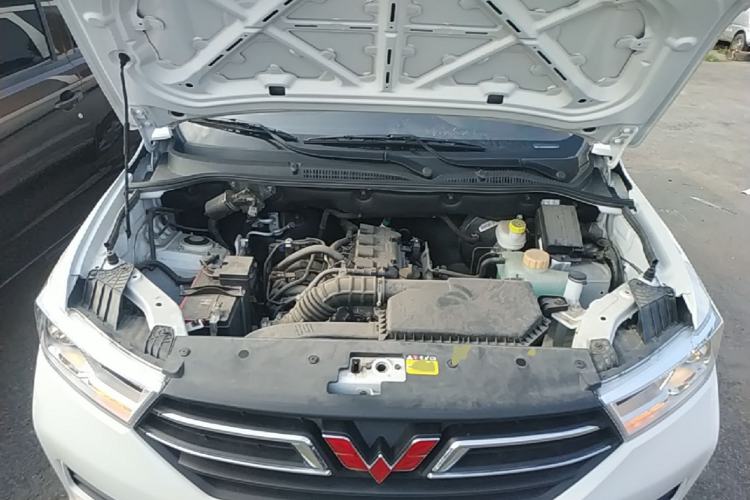Used Wuling Hongguang 2021 1.5L Revised S Standard Version with Electric Power Steering LAR Engine Bay