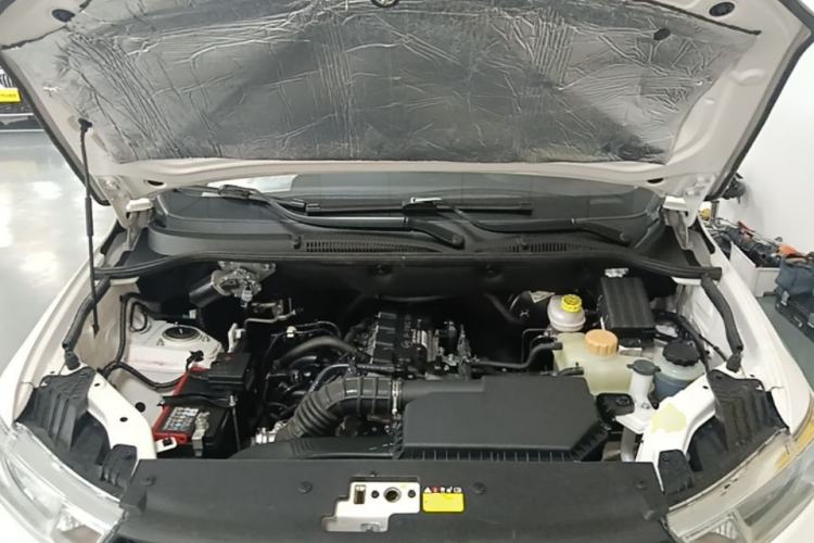 Used Wuling Hongguang 2021 1.5L Revised S Base Version Hydraulic Power Steering LAR Engine Bay