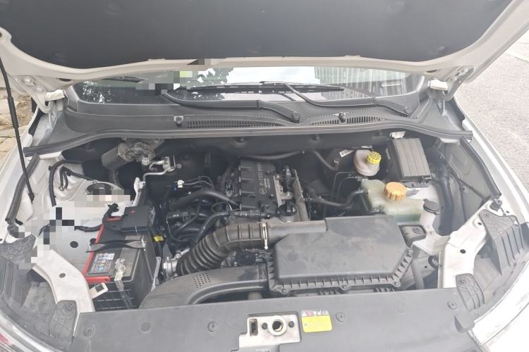 Used Wuling Hongguang 2021 1.5L S Comfort Edition LAR Engine Bay