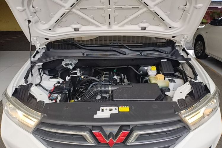 Used Wuling Hongguang 2021 1.5L Revised S Standard Version with Electric Power Steering LAR Engine Bay