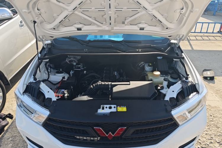 Used Wuling Hongguang 2021 1.5L Revised S Base Version Hydraulic Power Steering LAR Engine Bay