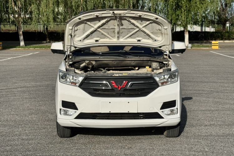 Used Wuling Hongguang 2021 1.5L Revised S Standard Version with Electric Power Steering LAR Engine Bay