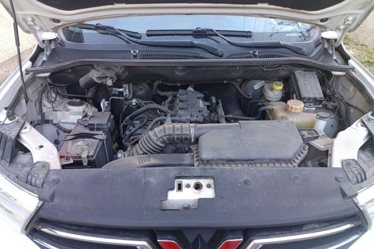 Used Wuling Hongguang 2021 1.5L Revised S Standard Version with Electric Power Steering LAR Engine Bay