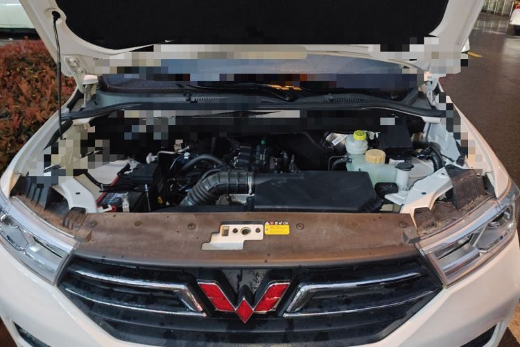 Used Wuling Hongguang 2021 1.5L S Comfort Edition LAR Engine Bay