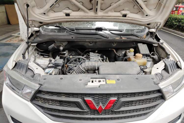 Used Wuling Hongguang 2021 1.5L Revised S Base Version with Electric Power Steering LAR Engine Bay