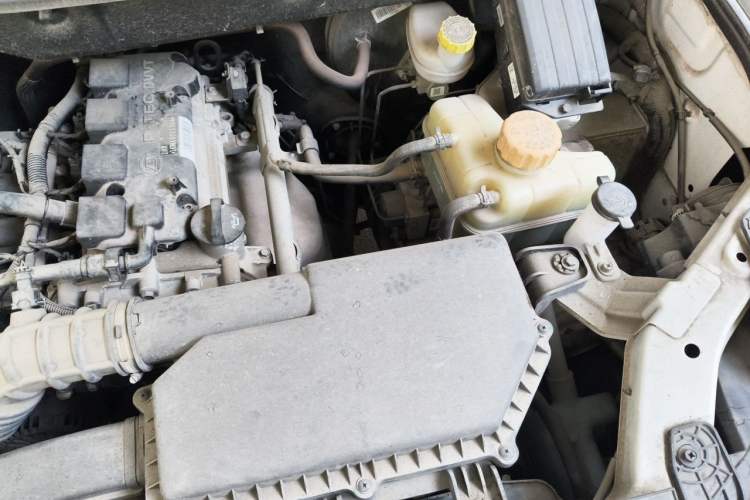 Used Wuling Hongguang 2021 1.5L Revised S Base Version with Electric Power Steering LAR Engine Bay Left