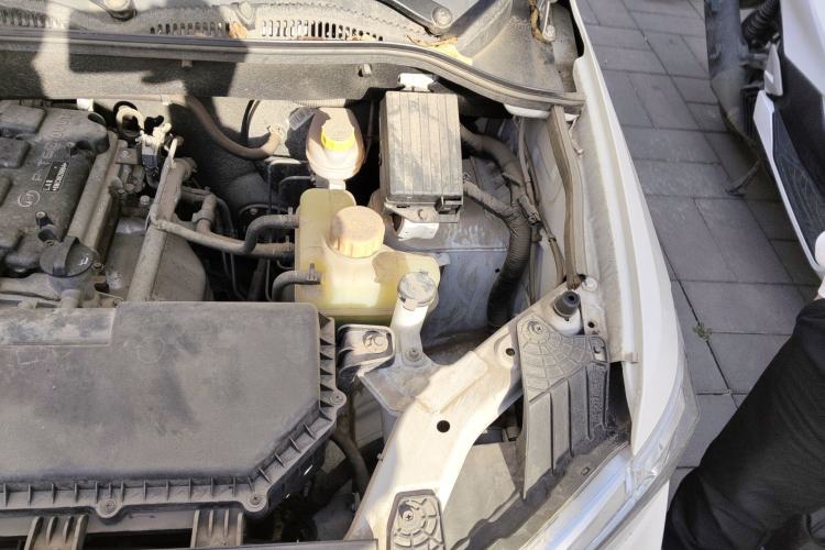 Used Wuling Hongguang 2021 1.5L S Standard Version LAR Engine Bay Left