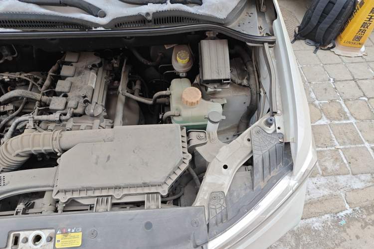 Used Wuling Hongguang 2021 1.5L Facelifted S Comfort Version with Electric Power Steering LAR Engine Bay Left