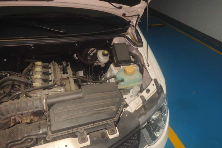 Used Wuling Hongguang 2021 1.5L S Base Version LAR Engine Bay Left