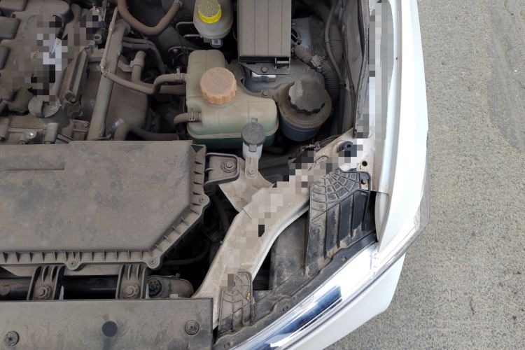 Used Wuling Hongguang 2021 1.5L S Base Version LAR Engine Bay Left