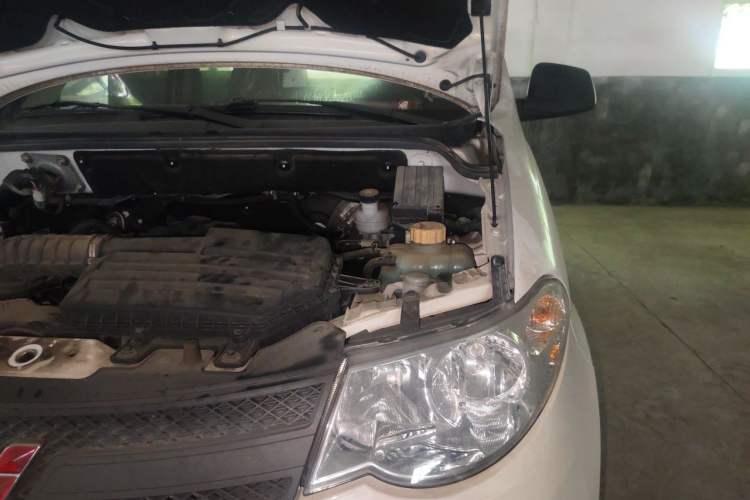 Used Wuling Hongguang 2021 1.5L S Base Version LAR Engine Bay Left