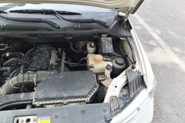 Used Wuling Hongguang 2021 1.5L Revised S Standard Version Hydraulic-Power-Assisted LAR Engine Bay Left