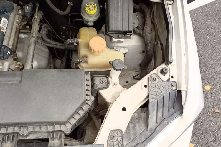 Used Wuling Hongguang 2021 1.5L S Comfort Edition LAR Engine Bay Left