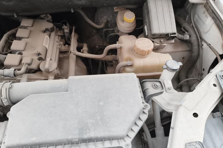 Used Wuling Hongguang 2021 1.5L S Standard Version LAR Engine Bay Left