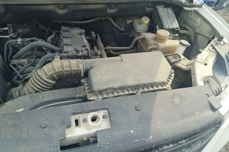 Used Wuling Hongguang 2021 1.5L S Base Version LAR Engine Bay Left