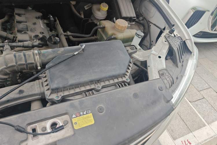 Used Wuling Hongguang 2021 1.5L S Comfort Edition LAR Engine Bay Left