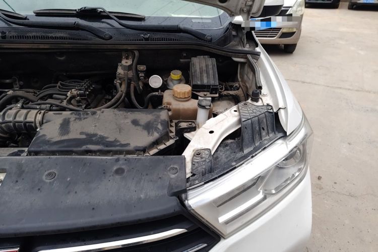 Used Wuling Hongguang 2021 1.5L Revised S Standard Version with Electric Power Steering LAR Engine Bay Left