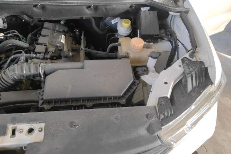Used Wuling Hongguang 2021 1.5L Revised S Base Version with Electric Power Steering LAR Engine Bay Left