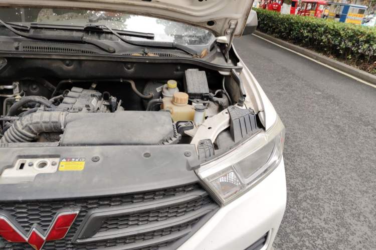 Used Wuling Hongguang 2021 1.5L Revised S Base Version with Electric Power Steering LAR Engine Bay Left