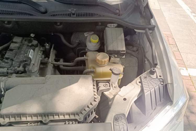 Used Wuling Hongguang 2021 1.5L S Base Version LAR Engine Bay Left