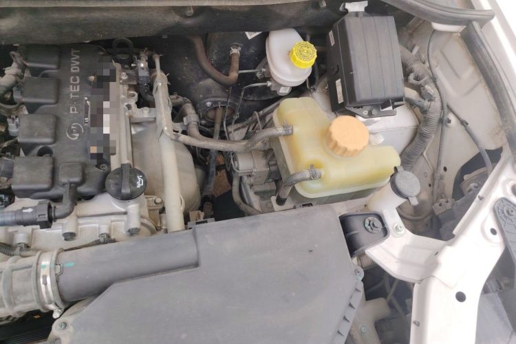 Used Wuling Hongguang 2021 1.5L S Standard Version LAR Engine Bay Left