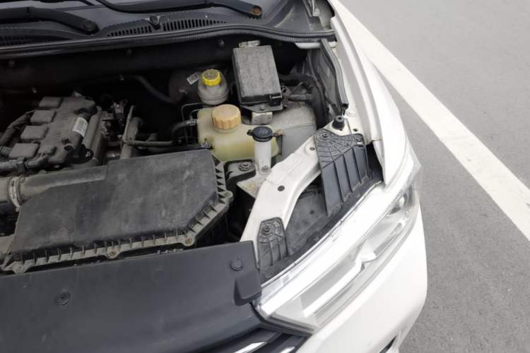 Used Wuling Hongguang 2021 1.5L S Comfort Edition LAR Engine Bay Left