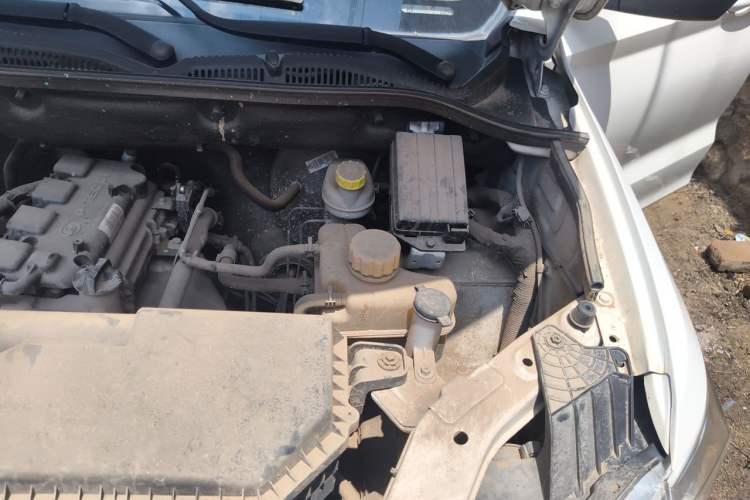 Used Wuling Hongguang 2021 1.5L Revised S Standard Version with Electric Power Steering LAR Engine Bay Left