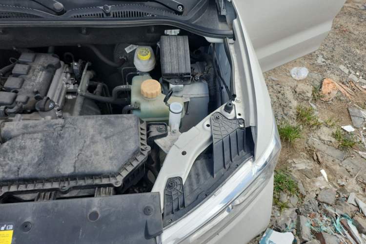 Used Wuling Hongguang 2021 1.5L S Comfort Edition LAR Engine Bay Left