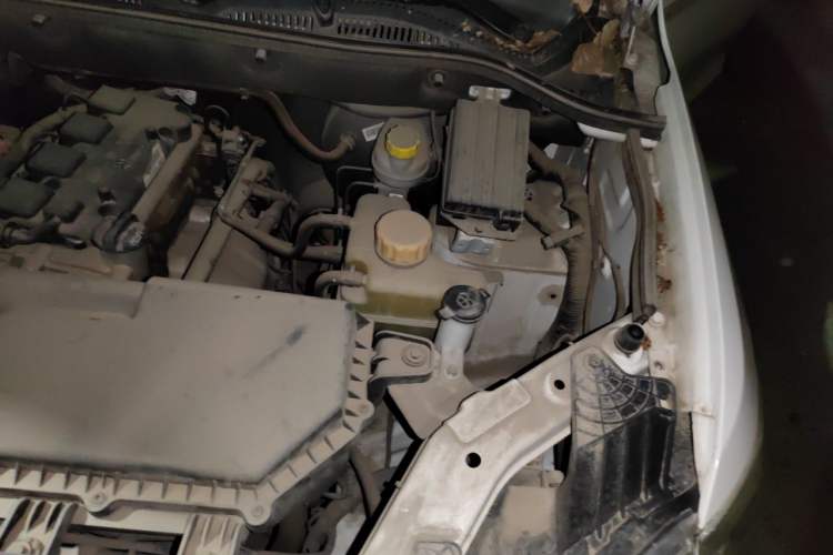 Used Wuling Hongguang 2021 1.5L S Comfort Edition LAR Engine Bay Left