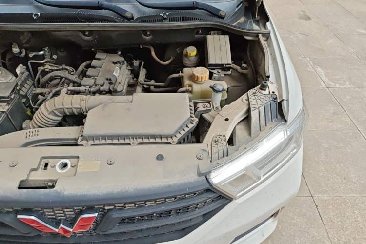 Used Wuling Hongguang 2021 1.5L Revised S Base Version with Electric Power Steering LAR Engine Bay Left