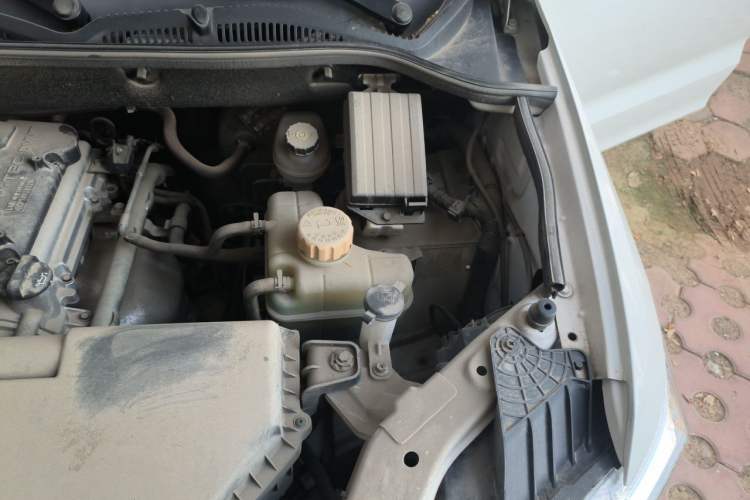 Used Wuling Hongguang 2021 1.5L S Base Version LAR Engine Bay Left