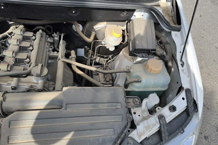 Used Wuling Hongguang 2021 1.5L S Base Version LAR Engine Bay Left