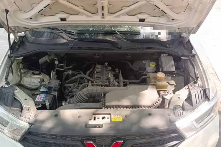 Used Wuling Hongguang 2021 1.5L S Base Version LAR Engine Bay