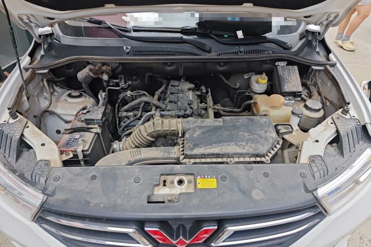 Used Wuling Hongguang 2021 1.5L Facelifted S Comfort Version with Electric Power Steering LAR Engine Bay