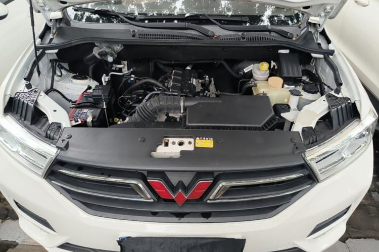 Used Wuling Hongguang 2021 1.5L Revised S Standard Version Hydraulic-Power-Assisted LAR Engine Bay