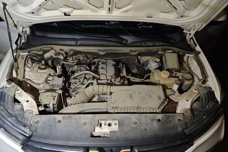 Used Wuling Hongguang 2021 1.5L Revised S Standard Version Hydraulic-Power-Assisted LAR Engine Bay