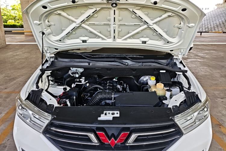 Used Wuling Hongguang 2021 1.5L Revised S Standard Version with Electric Power Steering LAR Engine Bay