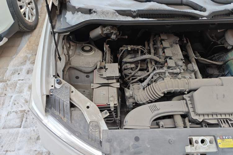 Used Wuling Hongguang 2021 1.5L Facelifted S Comfort Version with Electric Power Steering LAR Engine Bay Right