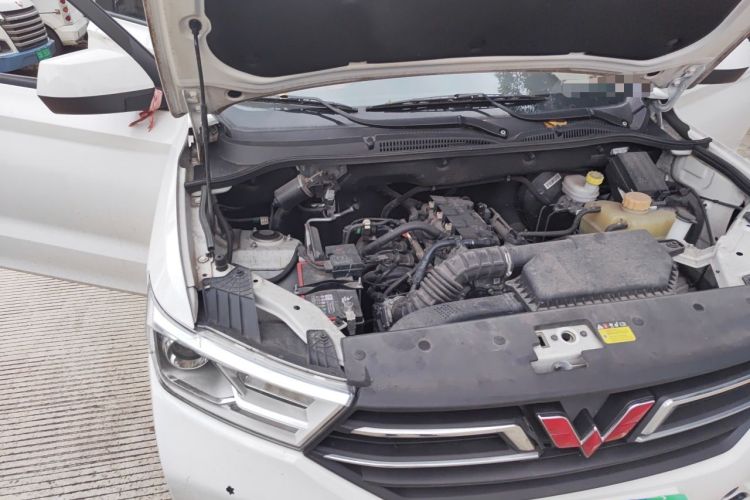 Used Wuling Hongguang 2021 1.5L Facelifted S Comfort Version with Electric Power Steering LAR Engine Bay Right
